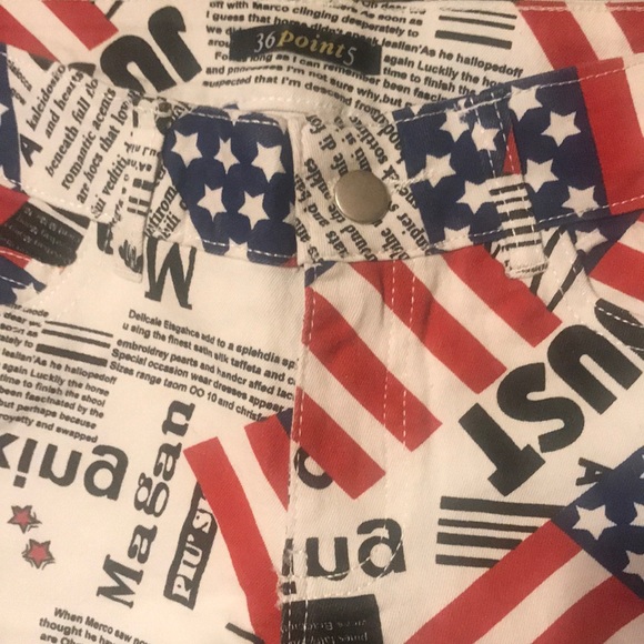 Flag Print Shorts - Picture 16 of 16